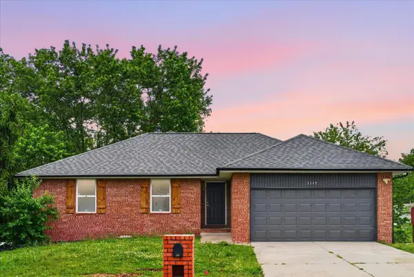 3349 W Deerfield Street, Springfield, MO 65807