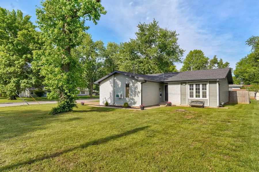 2361 S Fort Avenue, Springfield, MO 65807 - #3