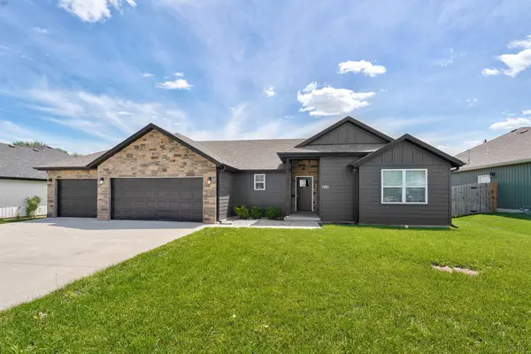 874 W Charlotte Court, Republic, MO 65738