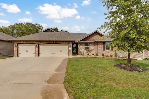 833 E Grouse Road, Nixa, MO 65714