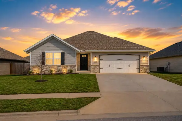 5601 W Pecan Street, Springfield, MO 65802