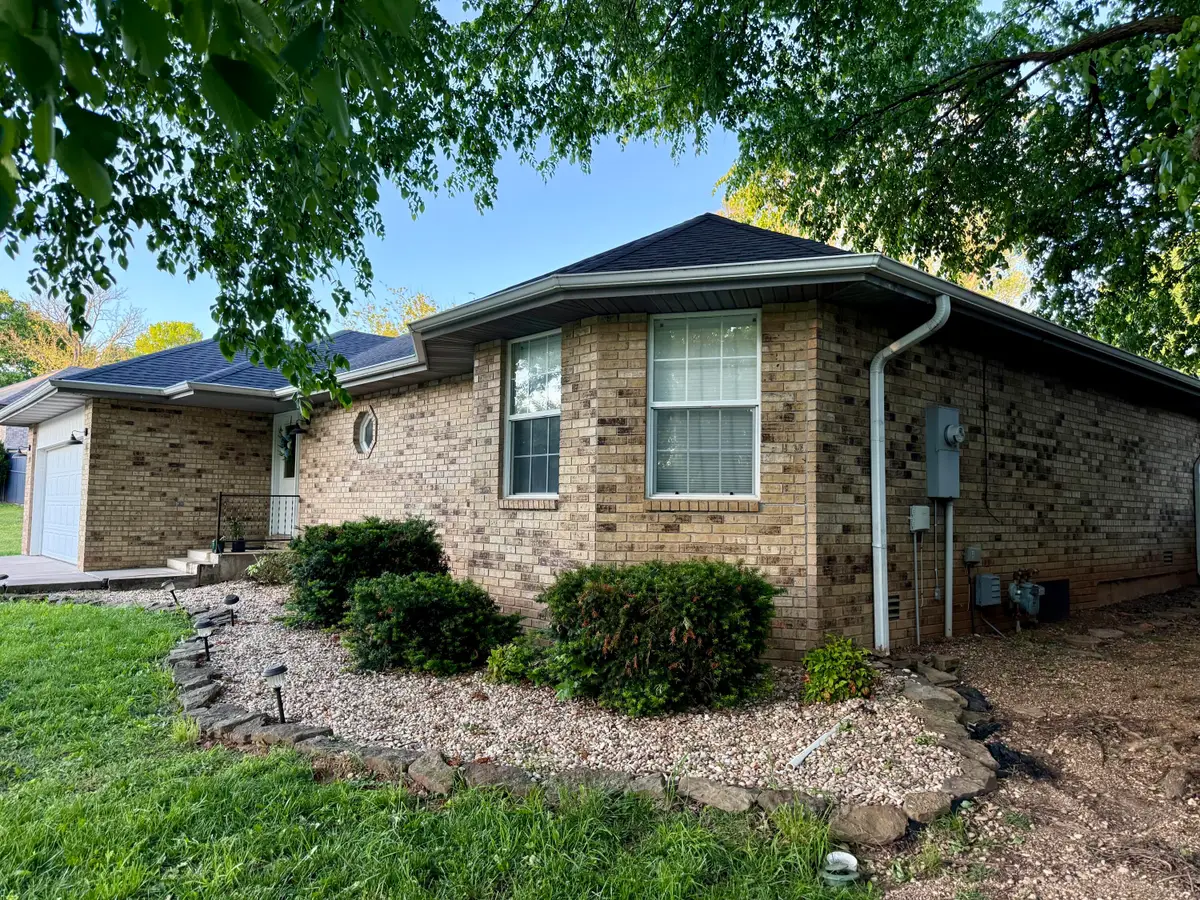 2722 S Meadowlark Avenue, Springfield, MO 65807 - #1