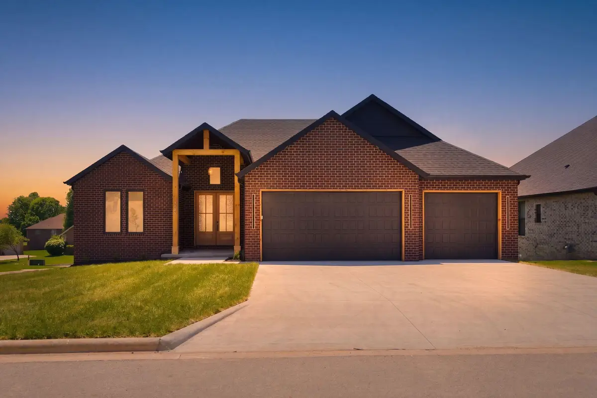 5048 E Swale Court, Springfield, MO 65802 - #1