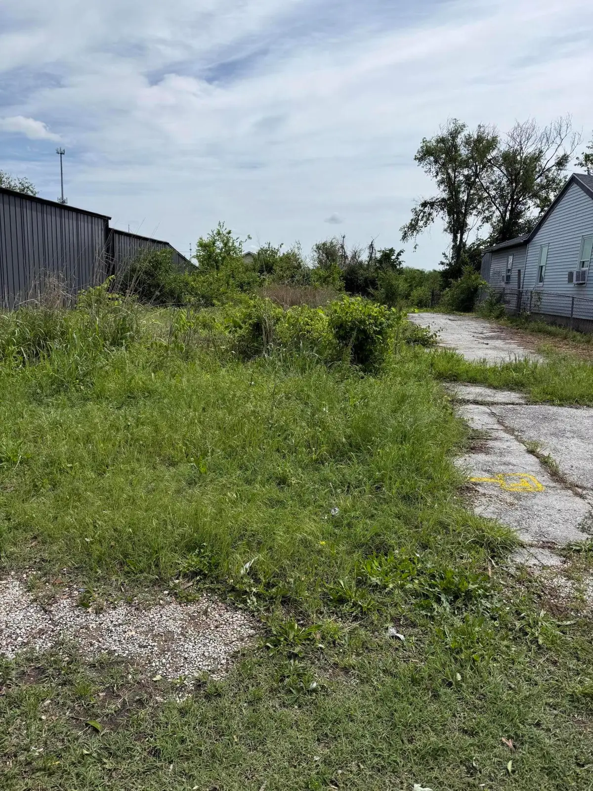 1454 N Forest Avenue, Springfield, MO 65802 - #1