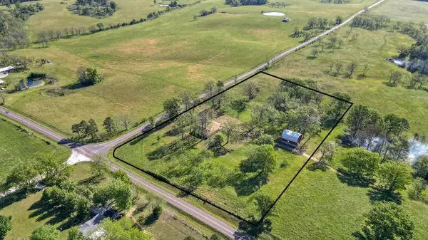 2813 State Route Aa, Willow Springs, MO 65793