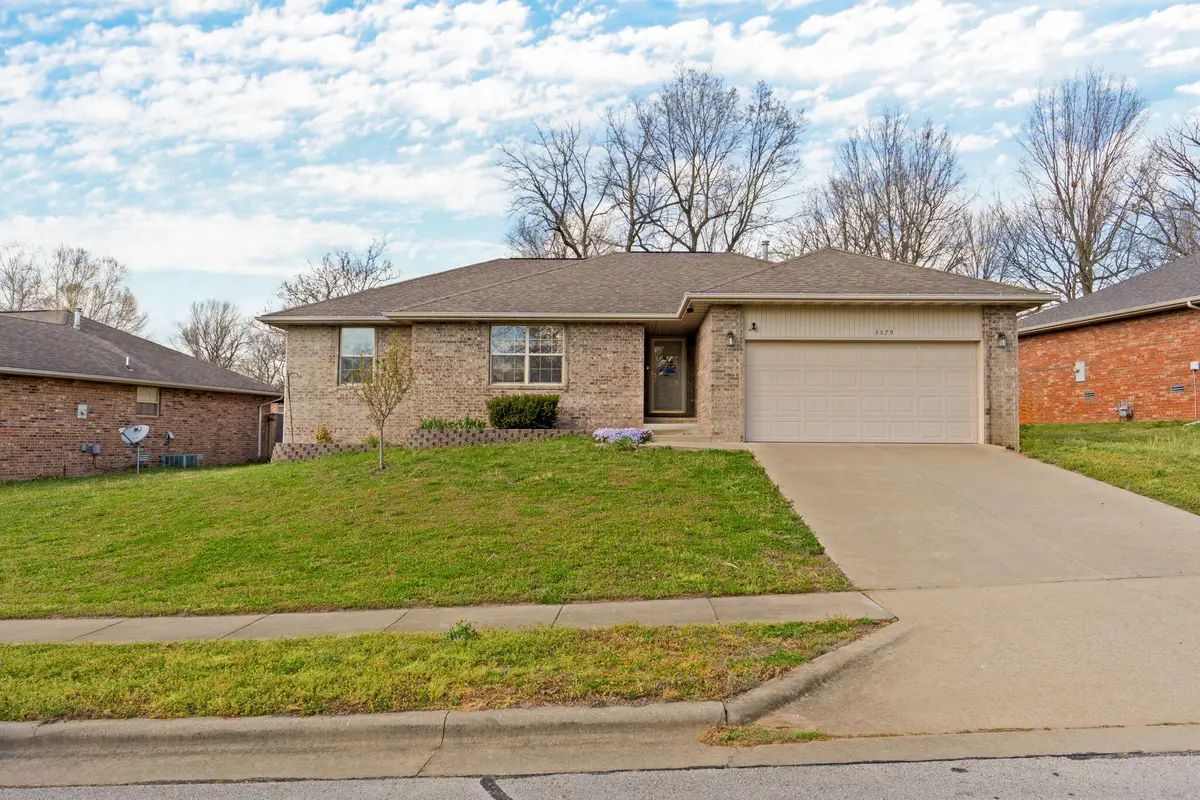 3879 W Parkridge Circle, Springfield, MO 65802 - #1
