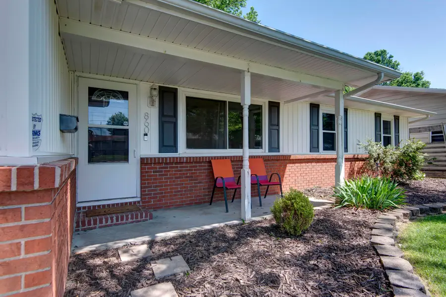860 S Luster Avenue, Springfield, MO 65802 - #2