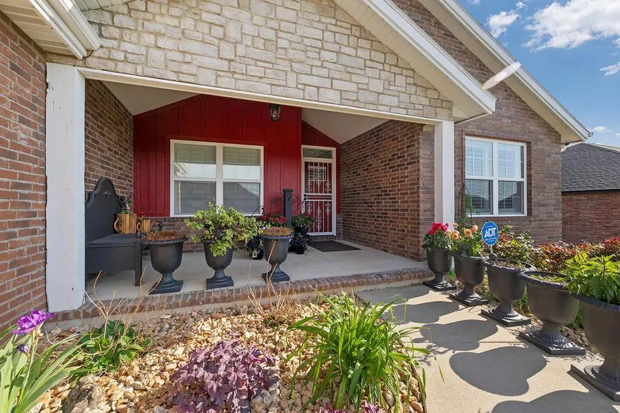 1500 E Silo Ridge Drive, Ozark, MO 65721 - #2