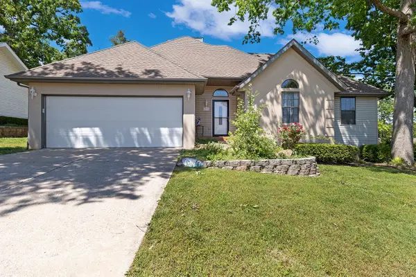 1977 Pointe Royale Drive, Branson, MO 65616