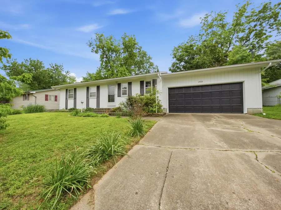 2926 E Lombard Street, Springfield, MO 65802 - #2