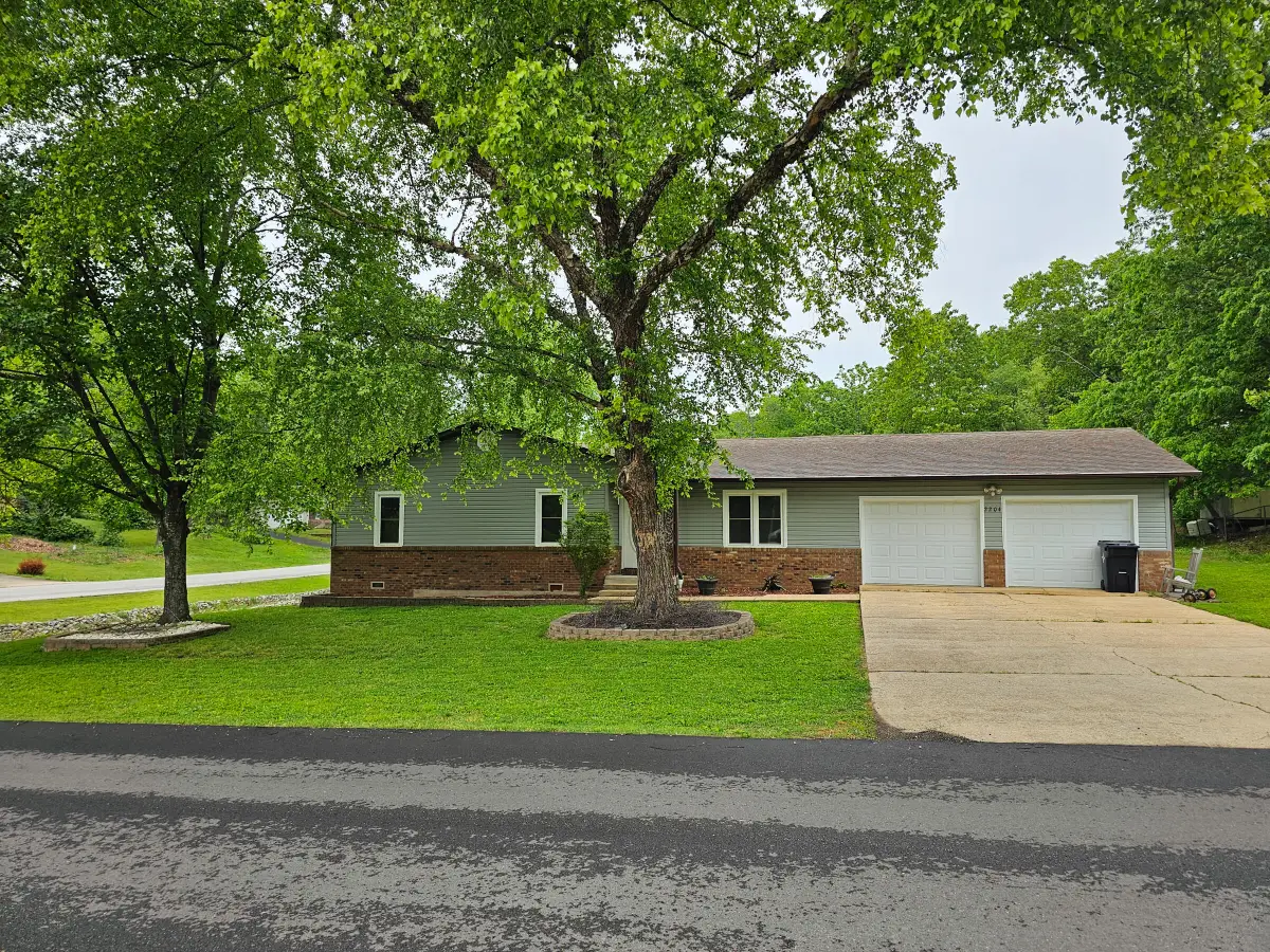 2204 Wayhaven Drive, West Plains, MO 65775 - #1