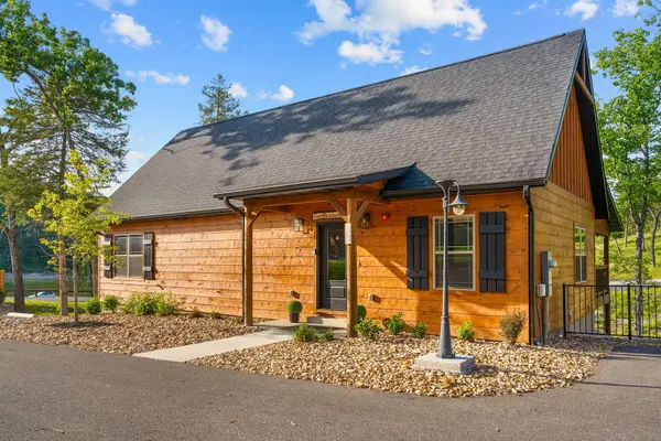 172 Ravine Roadway #30, Hollister, MO 65672