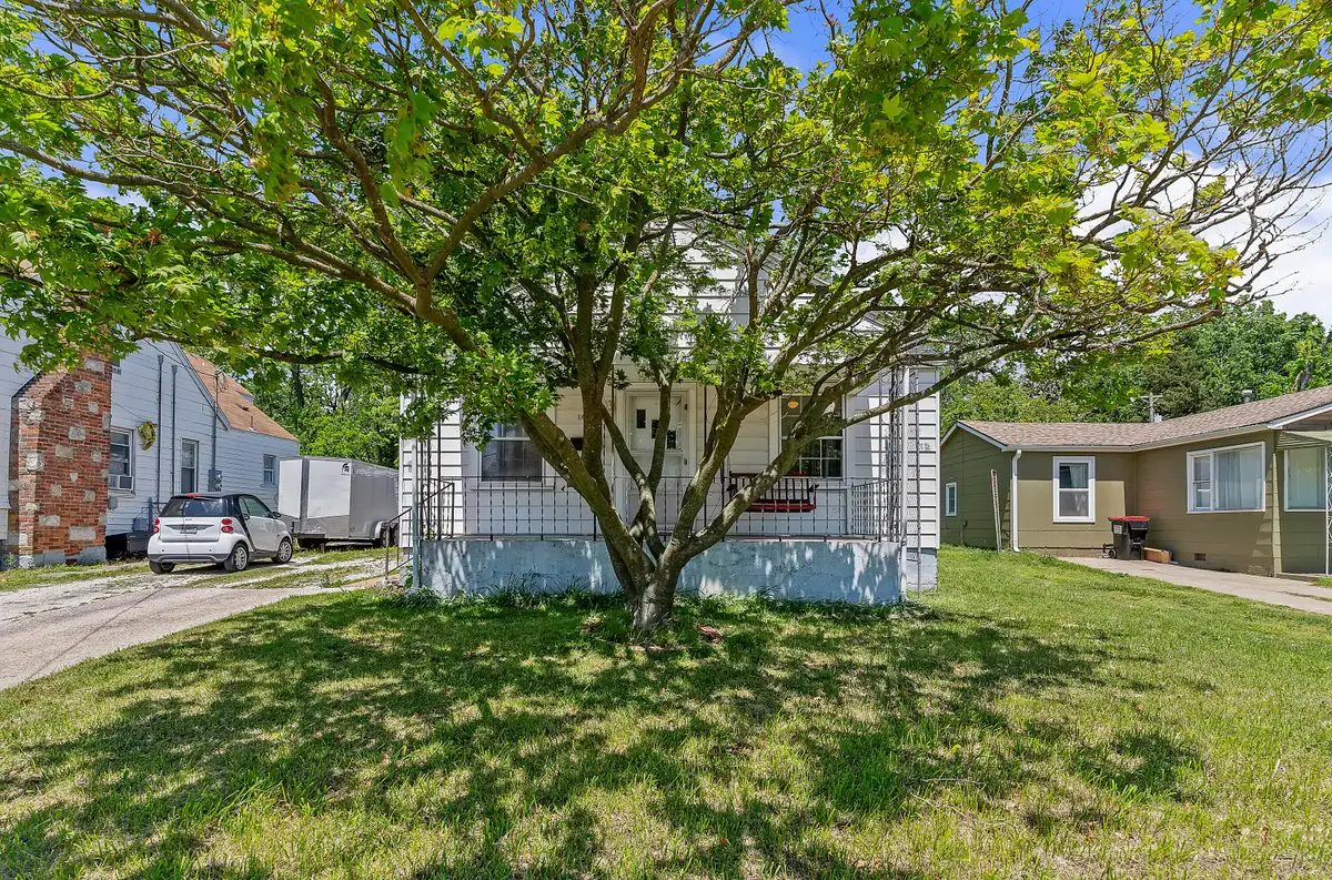 1433 E Division Street, Springfield, MO 65803 - #1