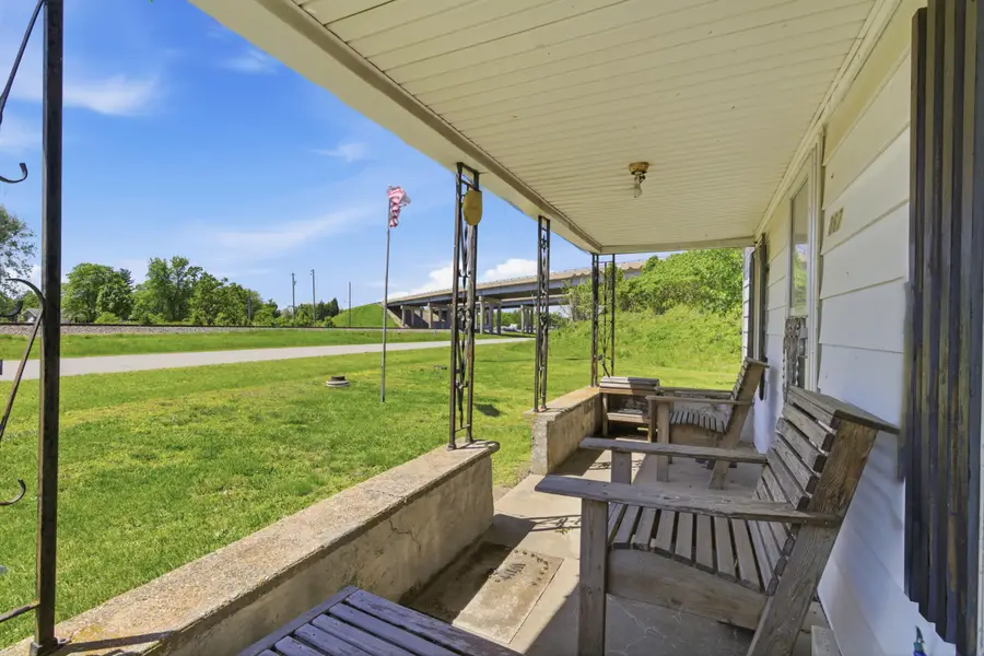 867 E Main Street, Fordland, MO 65652 - #2