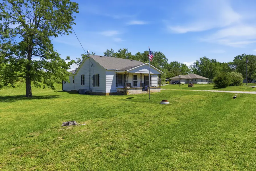 867 E Main Street, Fordland, MO 65652 - #3