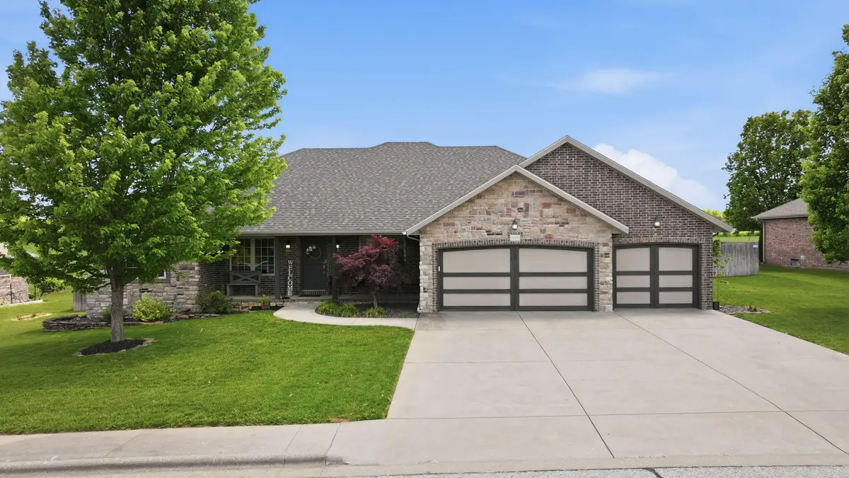 1010 N 23rd Avenue, Ozark, MO 65721 - #1