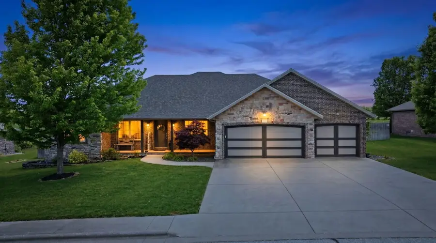 1010 N 23rd Avenue, Ozark, MO 65721 - #2