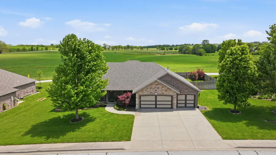 1010 N 23rd Avenue, Ozark, MO 65721 - #3