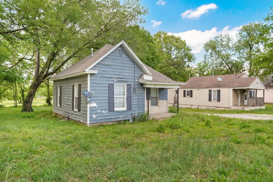 1957 W High Street, Springfield, MO 65803 - #2