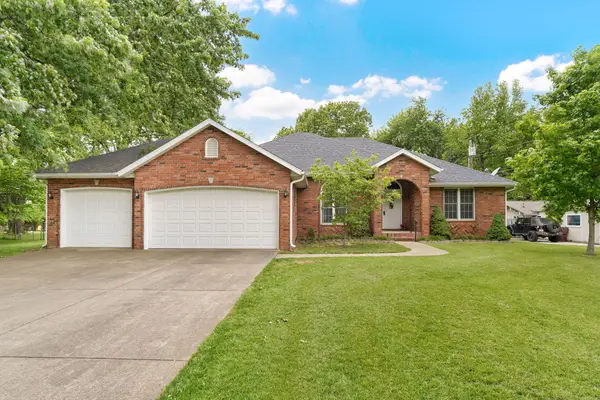 5757 S Foxboro Trail, Springfield, MO 65804