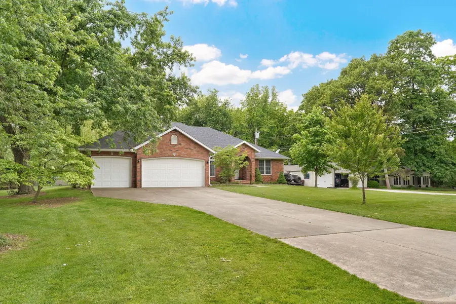 5757 S Foxboro Trail, Springfield, MO 65804 - #2