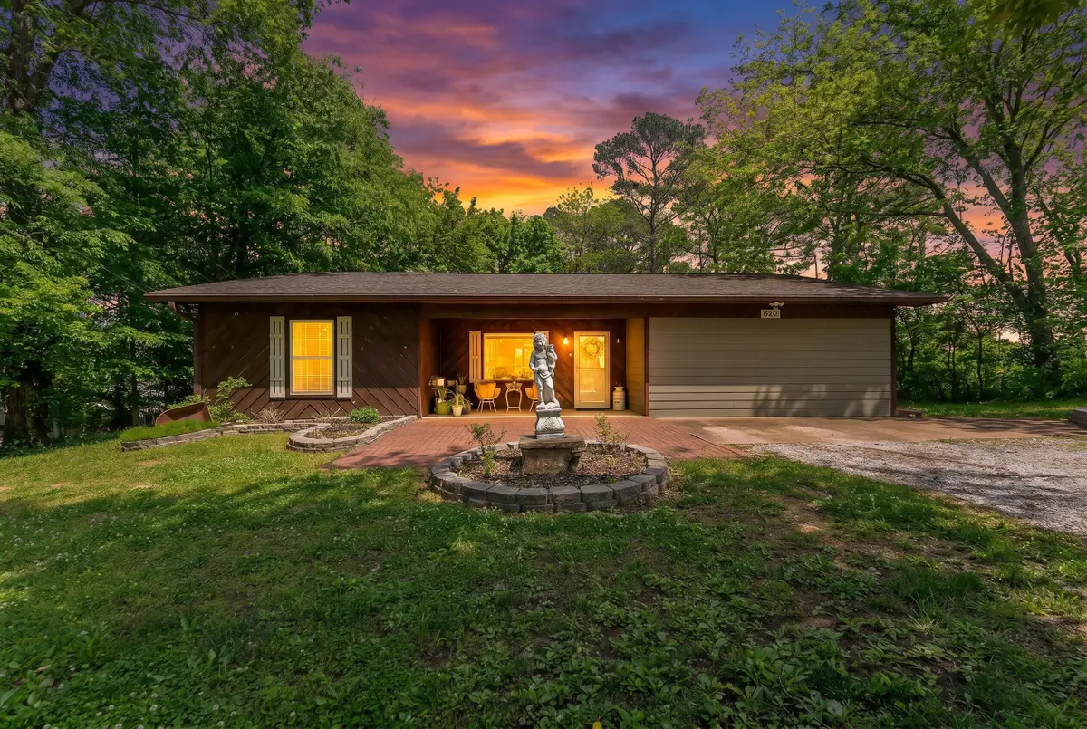 620 N 9th Street, Thayer, MO 65791 - #1