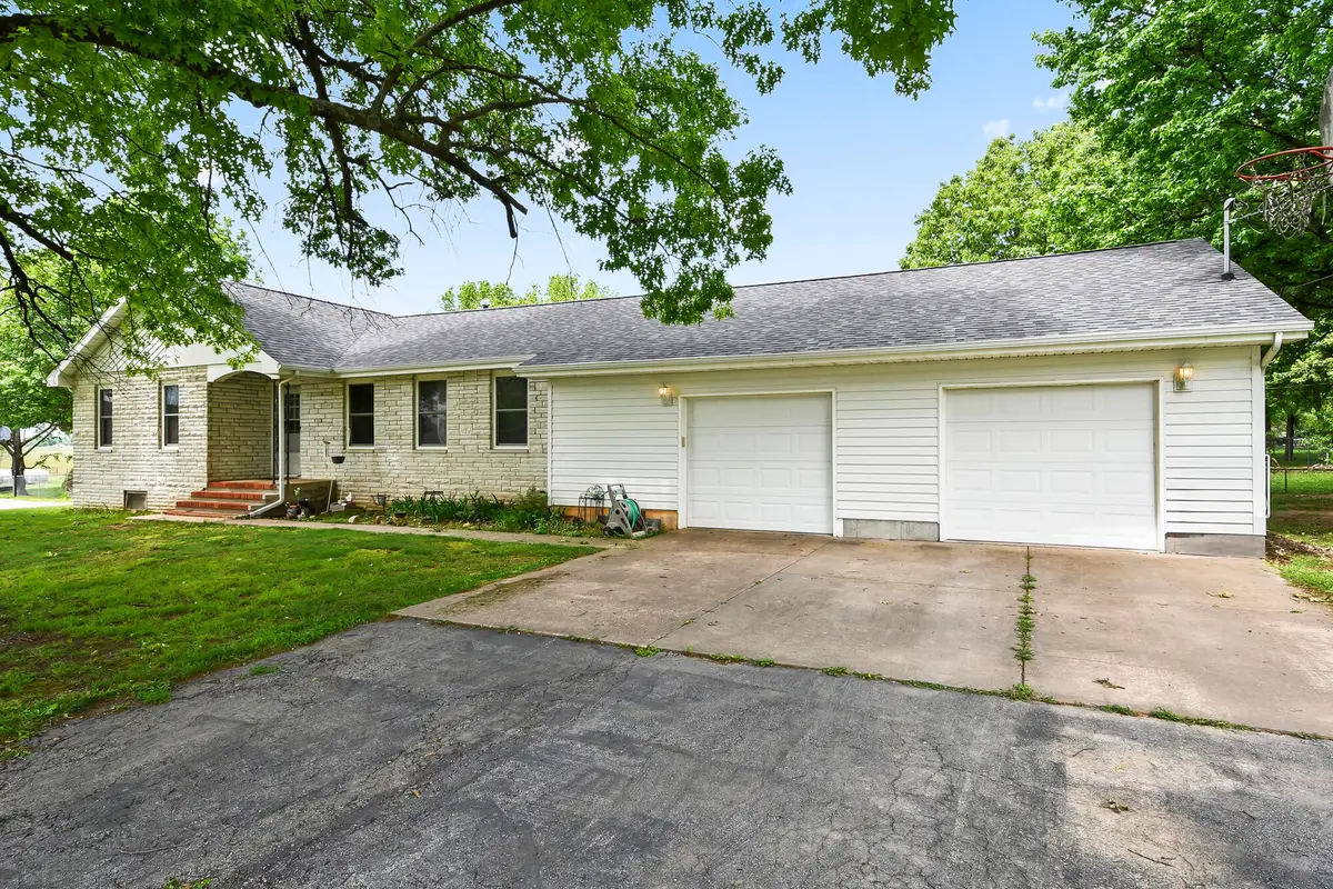 615 W Washington, Marionville, MO 65705 - #1
