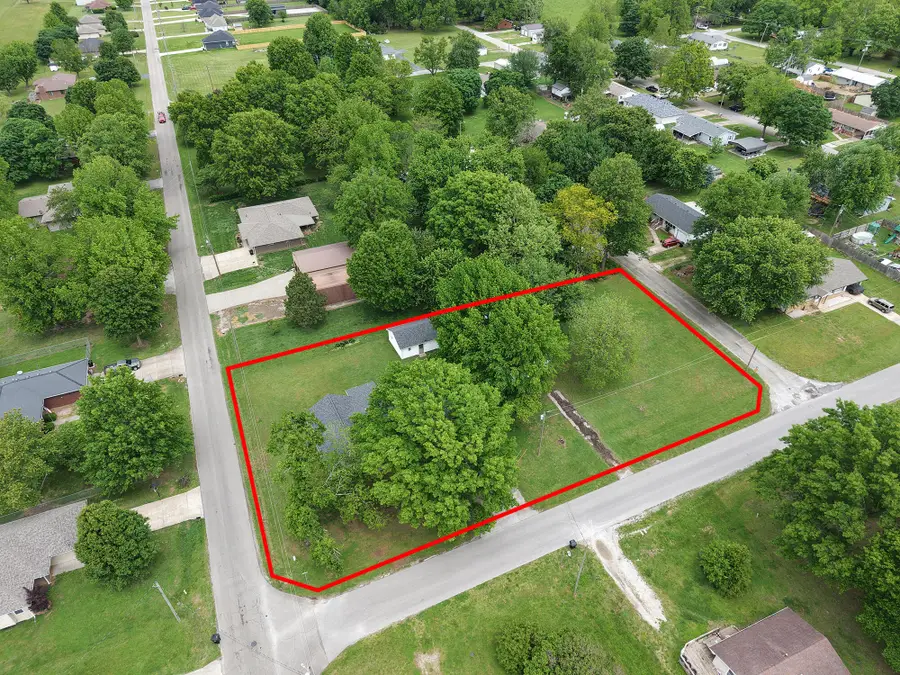 615 W Washington, Marionville, MO 65705 - #2