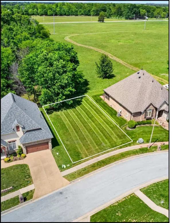 1361 E Anthony Street, Springfield, MO 65804