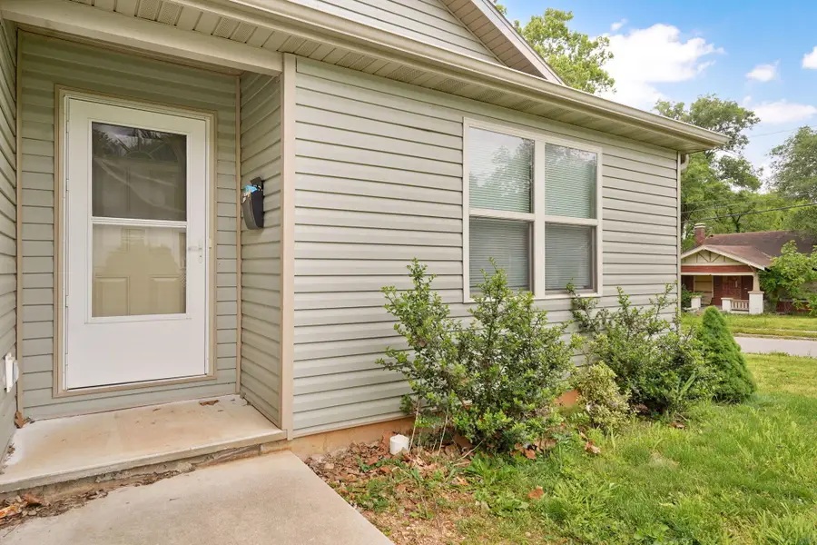 937 N Missouri Avenue, Springfield, MO 65802 - #3