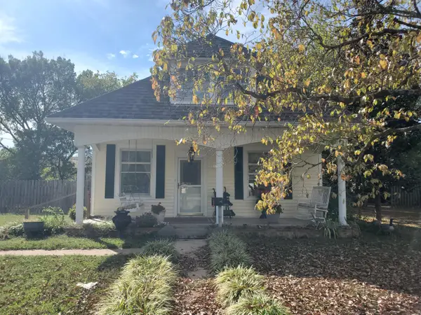901 Augusta Street, Houston, MO 65483