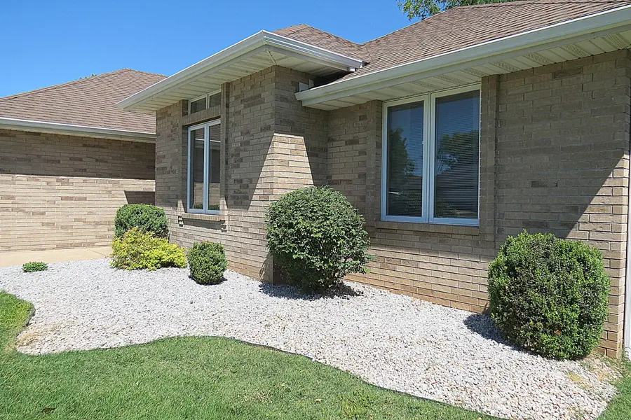 3677 W Driftwood Street, Springfield, MO 65807 - #3