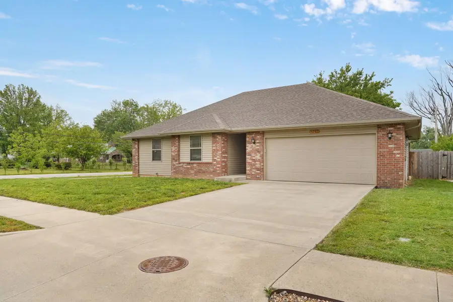 4561 W Tarkio Street, Springfield, MO 65802 - #3