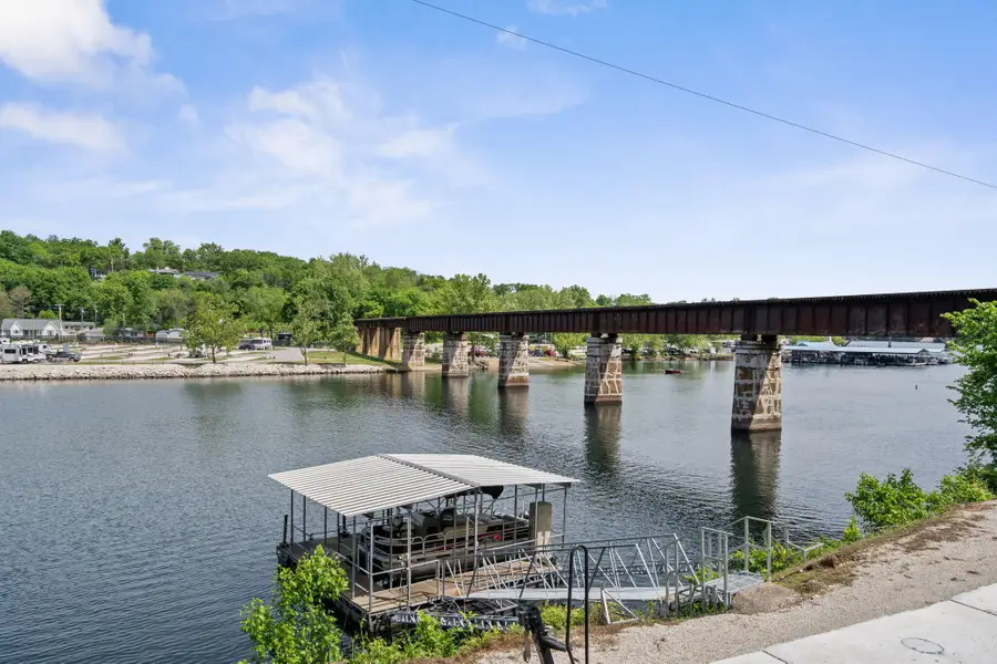 693 Wilshire Drive, Hollister, MO 65672 - #3
