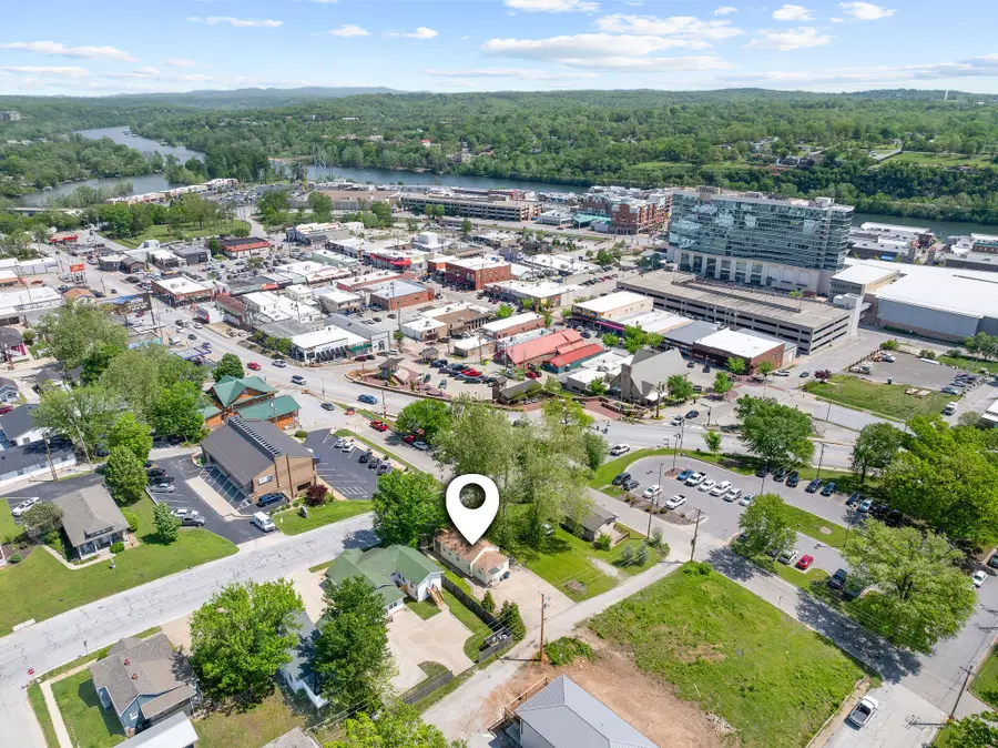 210 W College Street, Branson, MO 65616 - #3