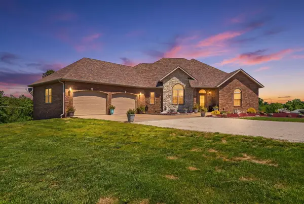 11285 Oak Hill Lane, Mountain Grove, MO 65711