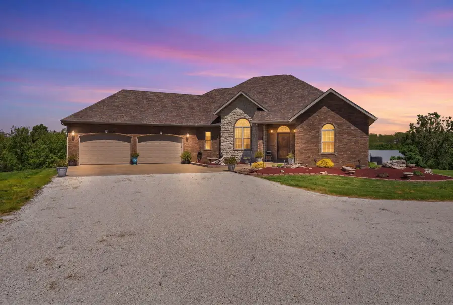 11285 Oak Hill Lane, Mountain Grove, MO 65711 - #2