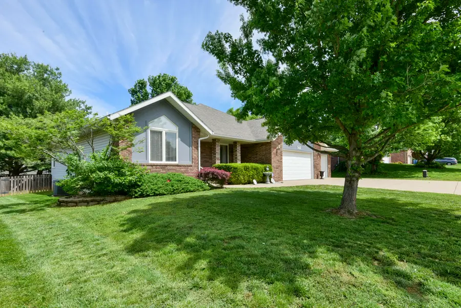 1603 E Bingham Street, Ozark, MO 65721 - #2
