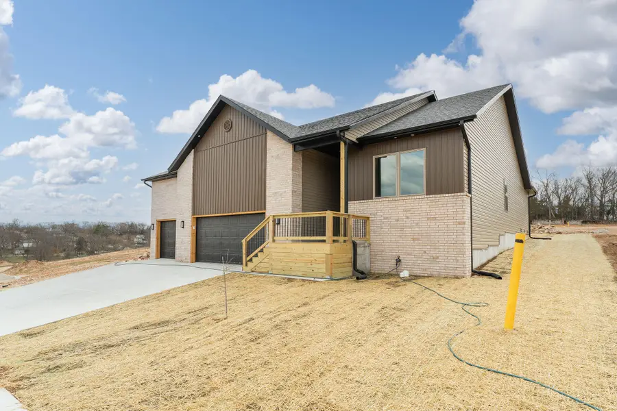 1006 W Pebblebrooke Drive, Ozark, MO 65721 - #3