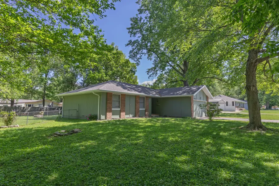 2725 E Lombard Street, Springfield, MO 65802 - #3