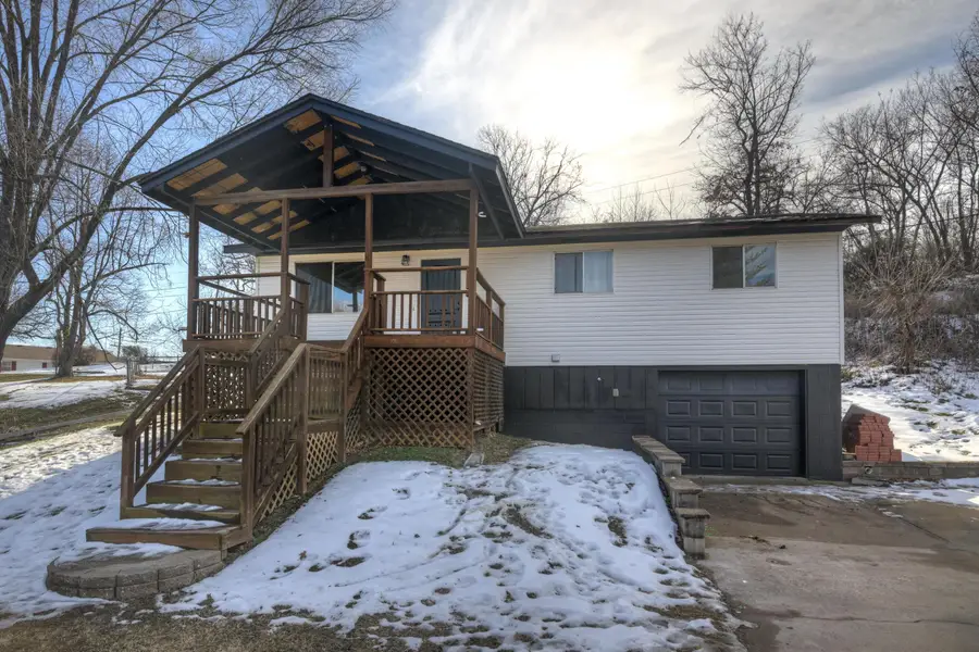 1411 Knapp Court, Neosho, MO 64850 - #3