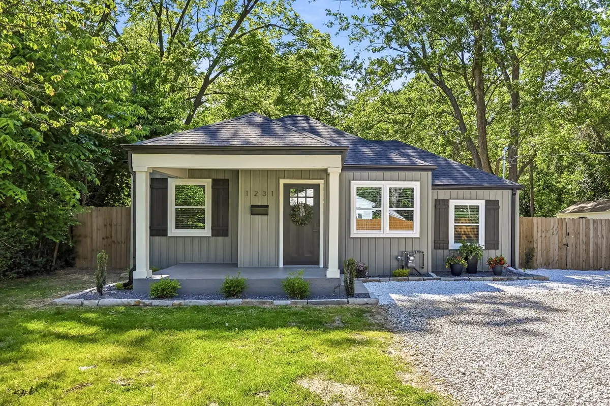 1231 S Lone Pine Avenue, Springfield, MO 65804 - #1