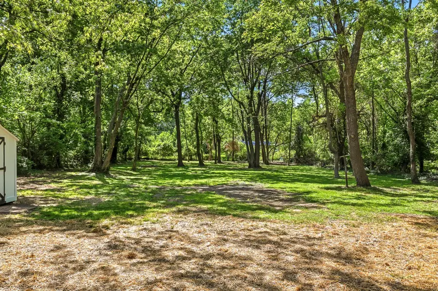 1231 S Lone Pine Avenue, Springfield, MO 65804 - #3
