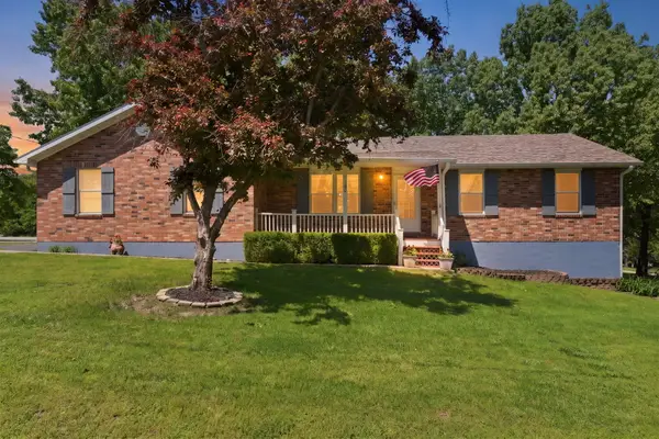 405 S Galyan Street, Stockton, MO 65785