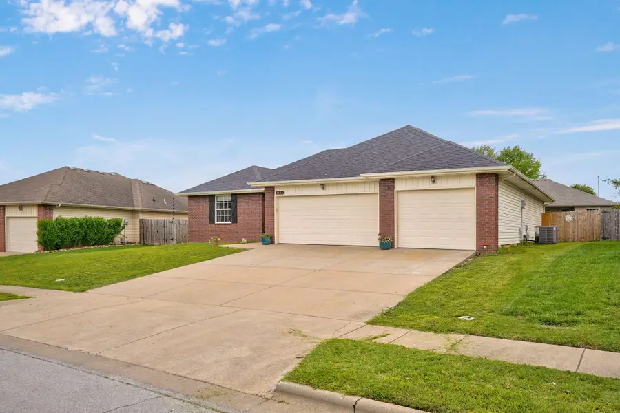 5423 Basswood Court W, Springfield, MO 65802 - #2