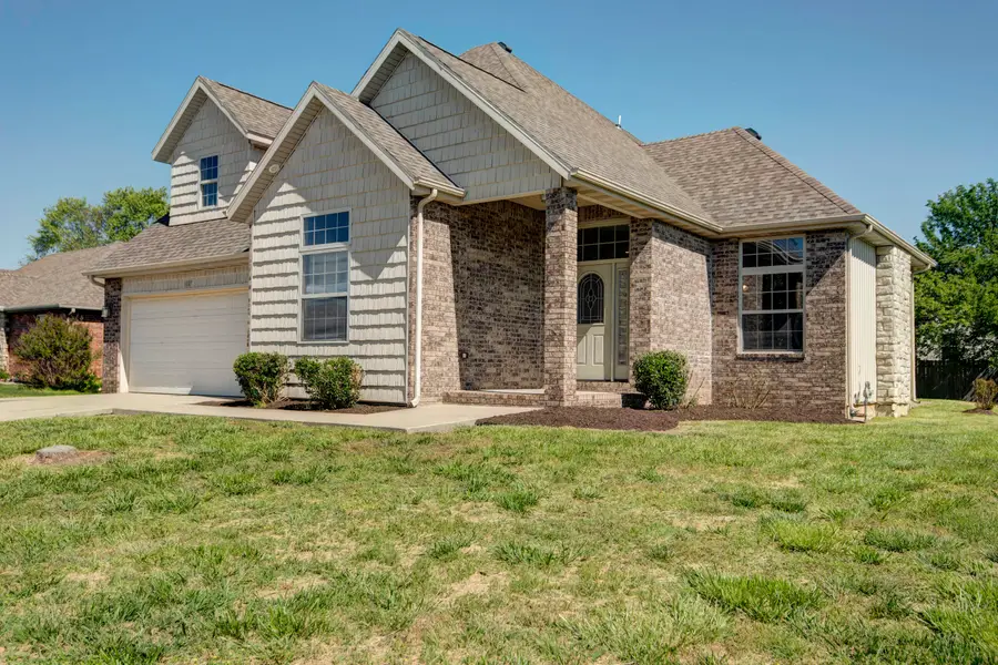 1007 E Lloyd Street, Ozark, MO 65721 - #2