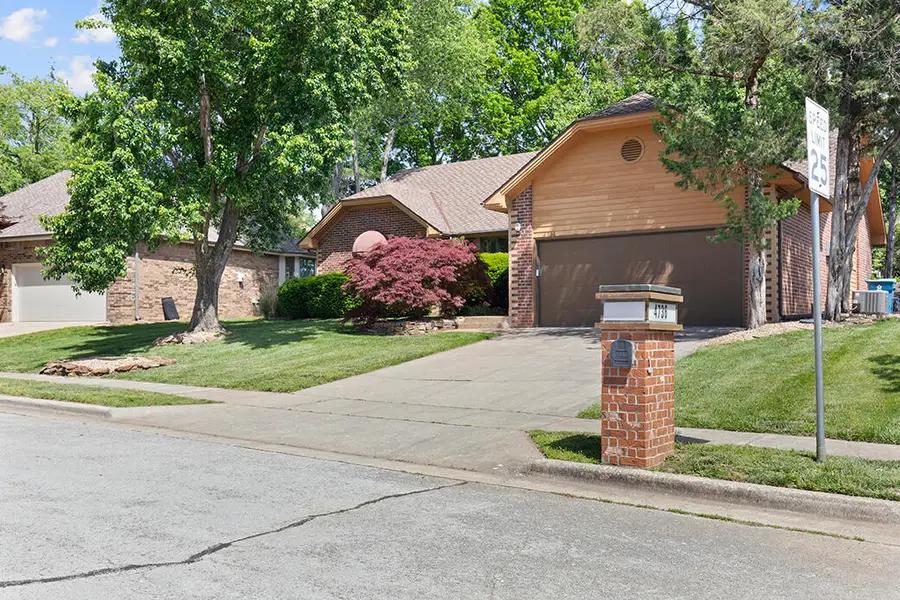 4736 S Stewart Avenue, Springfield, MO 65804 - #3