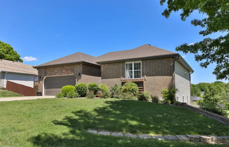 660 Big Bear Court, Marshfield, MO 65706 - #3