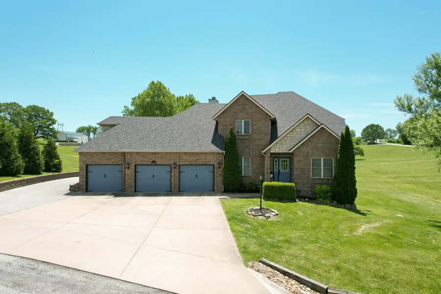 128 Green Oaks Drive, Ozark, MO 65721 - #2