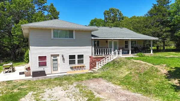 403 Bright Star Lane, Seymour, MO 65746